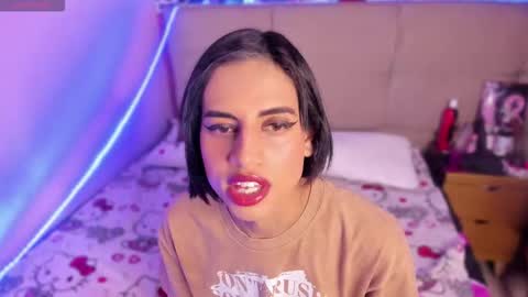 Snapshot of eimyflorian chatting on October 16, 11:55 am Eimyflorian online show from October 16, 11:55 am