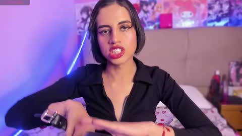 Snapshot of eimyflorian chatting on October 18, 6:08 pm Eimyflorian online show from October 18, 6:08 pm