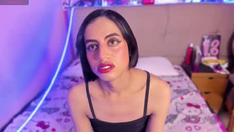 Snapshot of eimyflorian chatting on October 22, 12:05 pm Eimyflorian online show from October 22, 12:05 pm