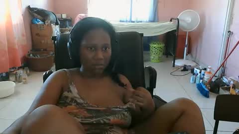 Eirondra Valeen online show from October 19, 1:23 pm