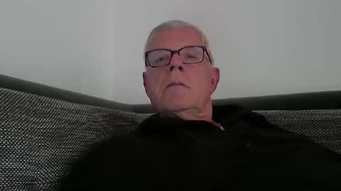 eisbaer1957 online show from March 19, 5:17 pm