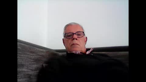 Snapshot of eisbaer1957 chatting on April 5, 12:57 pm eisbaer1957 online show from April 5, 12:57 pm