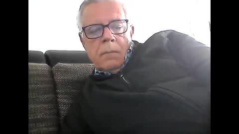 Snapshot of eisbaer1957 chatting on April 14, 11:38 am eisbaer1957 online show from April 14, 11:38 am