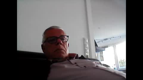 Snapshot of eisbaer1957 chatting on May 9, 10:31 am eisbaer1957 online show from May 9, 10:31 am