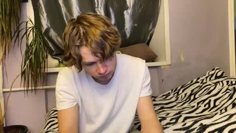 Eitan online show from October 22, 4:07 pm