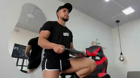 Eithan Connor online show from October 2, 2:35 pm