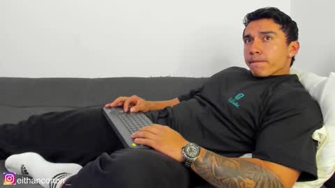 EITHAN CONOR online show from January 10, 11:42 pm