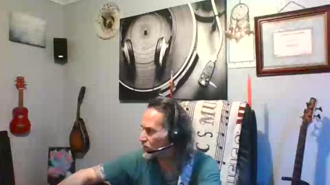 Snapshot of eiwanyorthong chatting on March 14, 2:50 am ThongLover6869 online show from March 14, 2:50 am