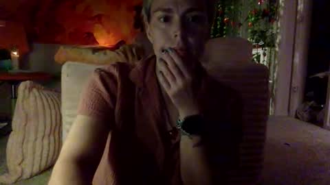 Snapshot of ejrabloom chatting on March 11, 8:42 am ejrabloom online show from March 11, 8:42 am