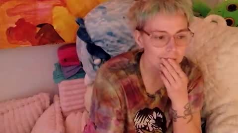 Snapshot of ejrabloom chatting on March 13, 3:35 am ejrabloom online show from March 13, 3:35 am