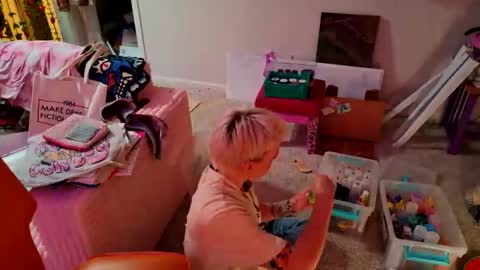 Snapshot of ejrabloom chatting on March 21, 2:49 am ejrabloom online show from March 21, 2:49 am