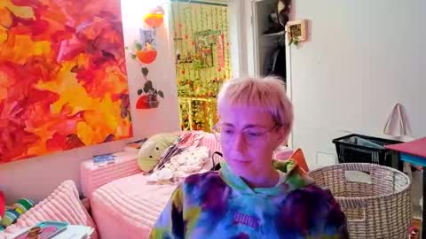 Snapshot of ejrabloom chatting on March 23, 1:42 am ejrabloom online show from March 23, 1:42 am