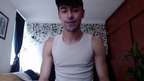 Snapshot of ekhtyr11 chatting on December 21, 4:57 pm xoxo online show from December 21, 4:57 pm