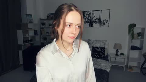 Elis 3 online show from December 24, 6:06 pm