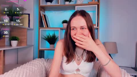 Elis 3 online show from March 7, 8:11 pm