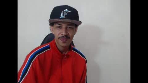 Instagram BelowAbajo online show from August 1, 5:07 am