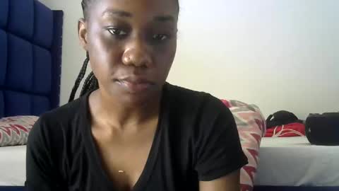 petite online show from March 12, 12:04 pm