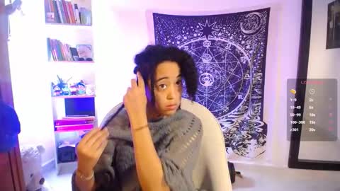 Ela  Help me reach 100 thumbs up online show from February 15, 4:47 pm