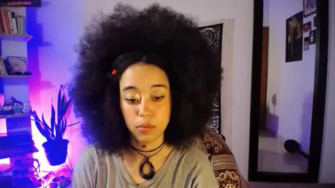 Ela  Help me reach 100 thumbs up online show from February 18, 5:36 am