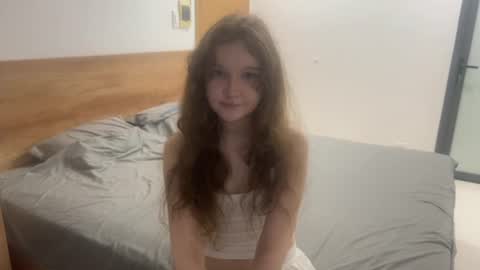 Ela online show from June 26, 7:29 pm