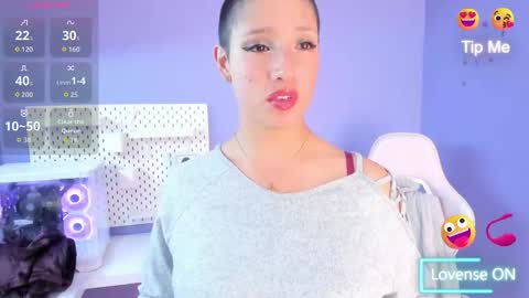 Snapshot of elaine87_ chatting on September 16, 7:37 pm elaine87_ online show from September 16, 7:37 pm