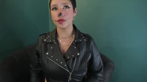 Snapshot of elaine87_ chatting on October 18, 9:04 pm elaine87_ online show from October 18, 9:04 pm