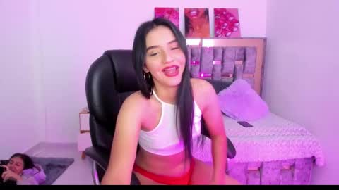 ELAINE online show from February 4, 10:21 am