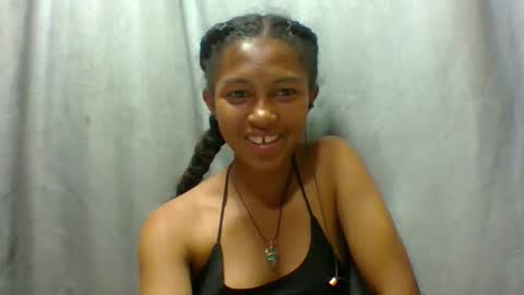 Snapshot of elaliealdy chatting on September 29, 6:13 pm elaliealdy online show from September 29, 6:13 pm