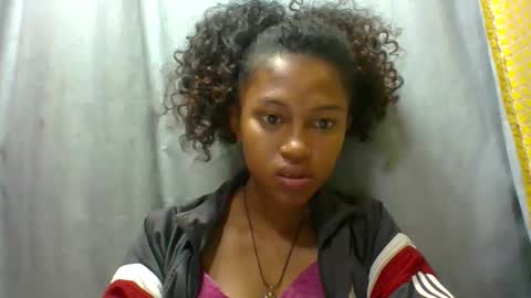 Snapshot of elaliealdy chatting on October 5, 8:56 am elaliealdy online show from October 5, 8:56 am