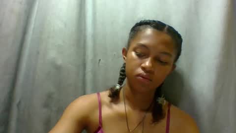 Snapshot of elaliealdy chatting on October 26, 6:41 am elaliealdy online show from October 26, 6:41 am