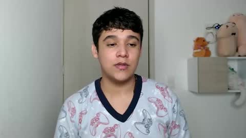 Snapshot of elandor__79876 chatting on October 20, 6:47 am elandor online show from October 20, 6:47 am