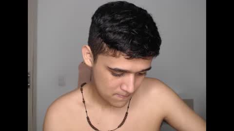 Snapshot of elandor__79876 chatting on November 22, 8:24 am elandor online show from November 22, 8:24 am