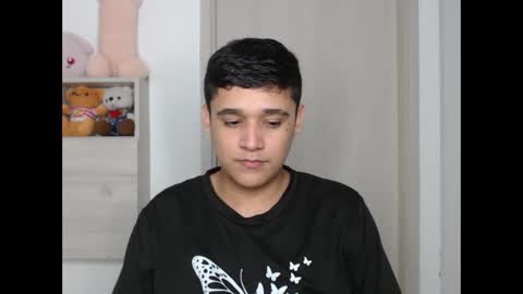 Snapshot of elandor__79876 chatting on December 3, 6:10 am elandor online show from December 3, 6:10 am