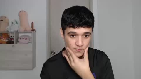 Snapshot of elandor__79876 chatting on December 16, 11:59 am elandor online show from December 16, 11:59 am