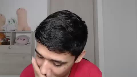 Snapshot of elandor__79876 chatting on December 18, 8:09 am elandor online show from December 18, 8:09 am