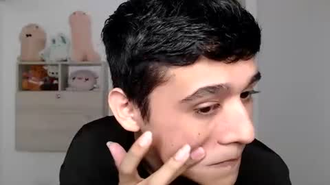 Snapshot of elandor__79876 chatting on December 22, 9:39 am elandor online show from December 22, 9:39 am