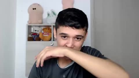 Snapshot of elandor__79876 chatting on January 12, 4:50 am elandor online show from January 12, 4:50 am