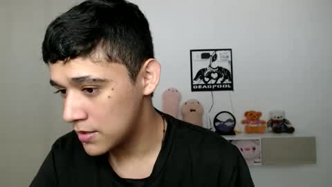 Snapshot of elandor__79876 chatting on January 19, 12:53 pm elandor online show from January 19, 12:53 pm