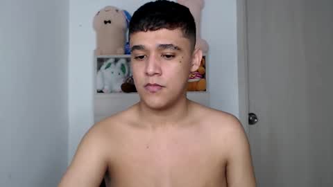 Snapshot of elandor__79876 chatting on February 13, 8:43 am elandor online show from February 13, 8:43 am