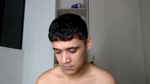 Snapshot of elandor__79876 chatting on February 24, 9:40 am elandor online show from February 24, 9:40 am