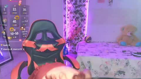 Snapshot of elara_green chatting on April 26, 11:24 pm lara online show from April 26, 11:24 pm