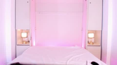 Snapshot of elarey_ chatting on February 24, 12:25 pm elarey_ online show from February 24, 12:25 pm