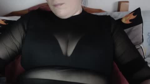 elasticgirl666 online show from October 20, 5:02 pm