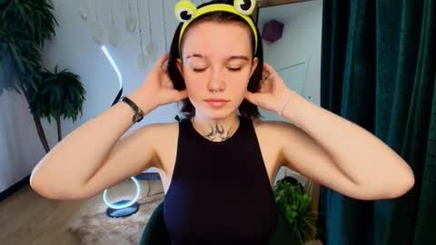 elastikiss online show from November 25, 2:33 am