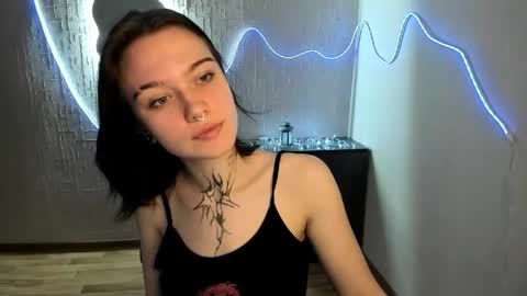 Snapshot of elastikiss chatting on February 23, 4:21 am elastikiss online show from February 23, 4:21 am