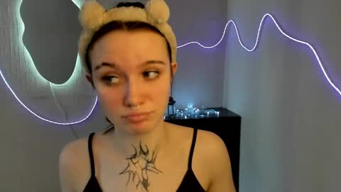 Snapshot of elastikiss chatting on March 2, 5:08 am elastikiss online show from March 2, 5:08 am