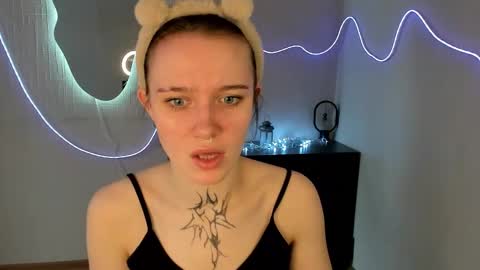 Snapshot of elastikiss chatting on March 9, 4:38 am elastikiss online show from March 9, 4:38 am