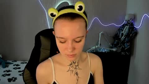 Snapshot of elastikiss chatting on April 4, 4:55 am elastikiss online show from April 4, 4:55 am