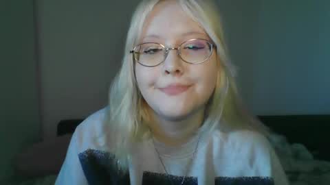 elayne_sweet online show from April 26, 6:00 am