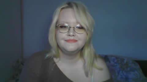 elayne_sweet online show from May 10, 6:07 am